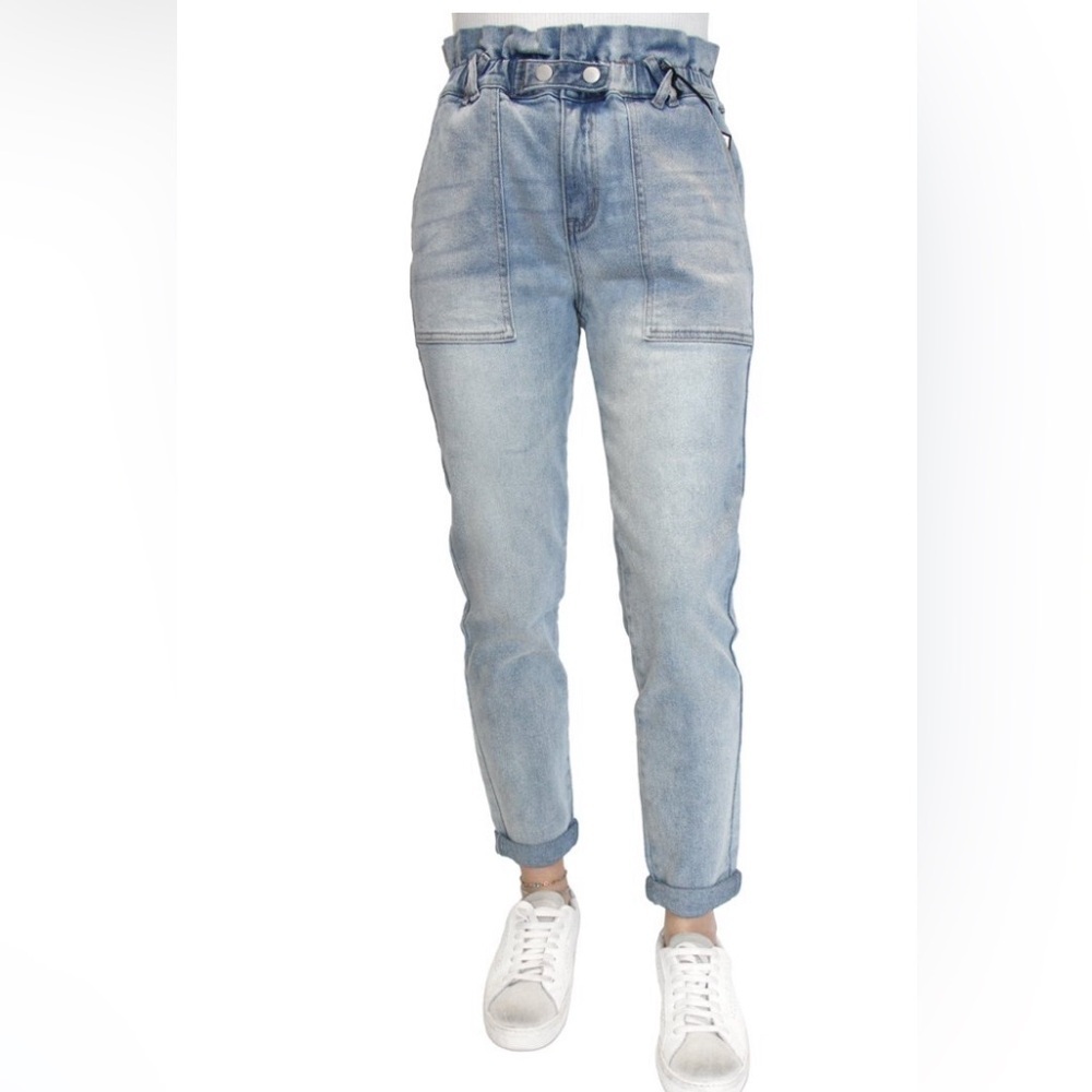 Almost Famous Juniors Rolled-Cuff Paperbag-Waist Jeans Size Medium